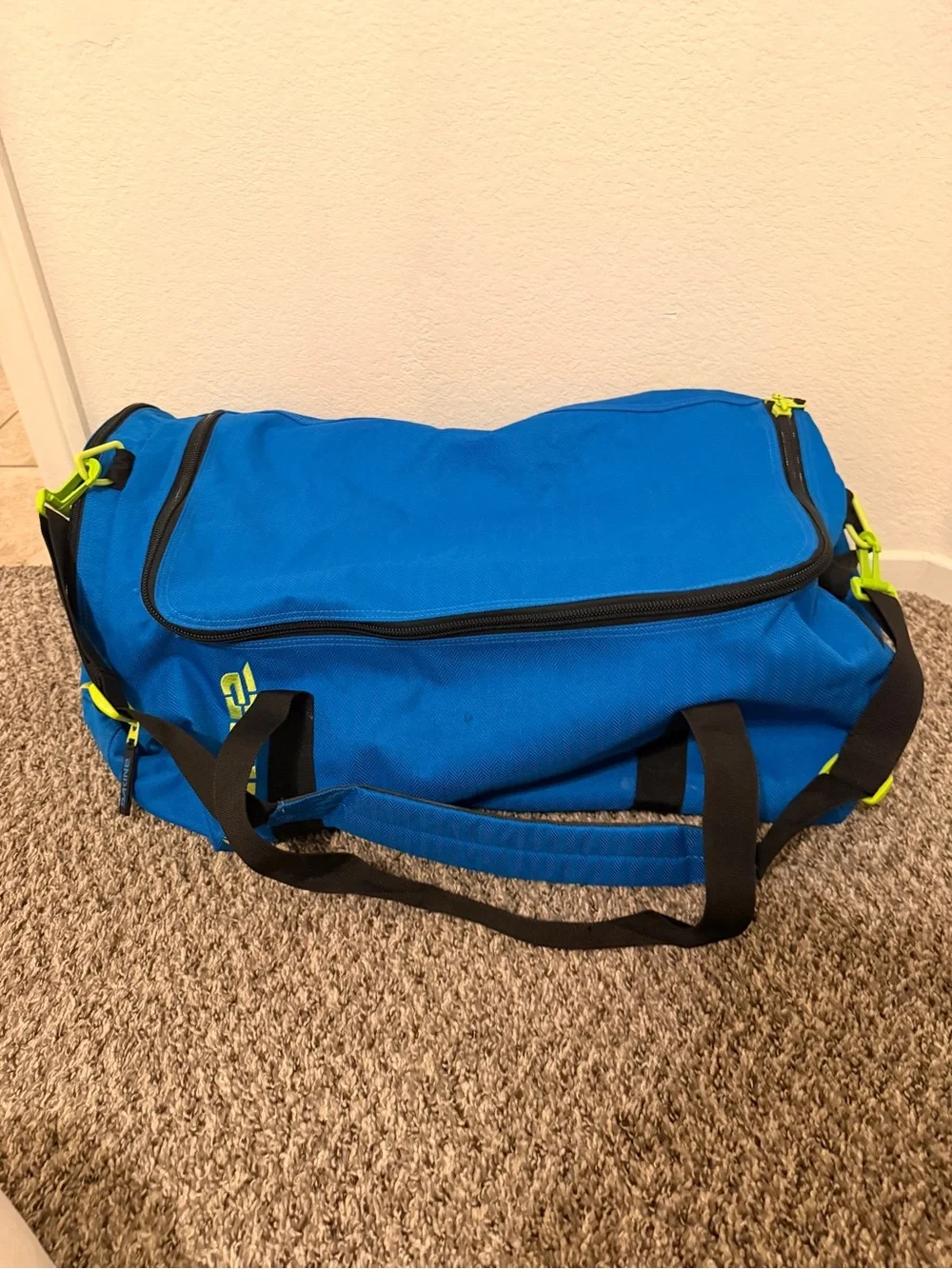 Dakine Blue Men's Duffel Bag with Black Straps